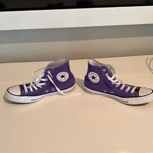 Converse Classic Purple High-Tops